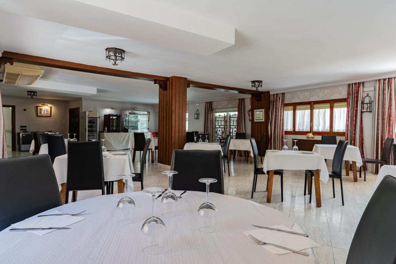 Hotel Restaurante Felipe II (Adults Only) Ayna Ngoại thất bức ảnh