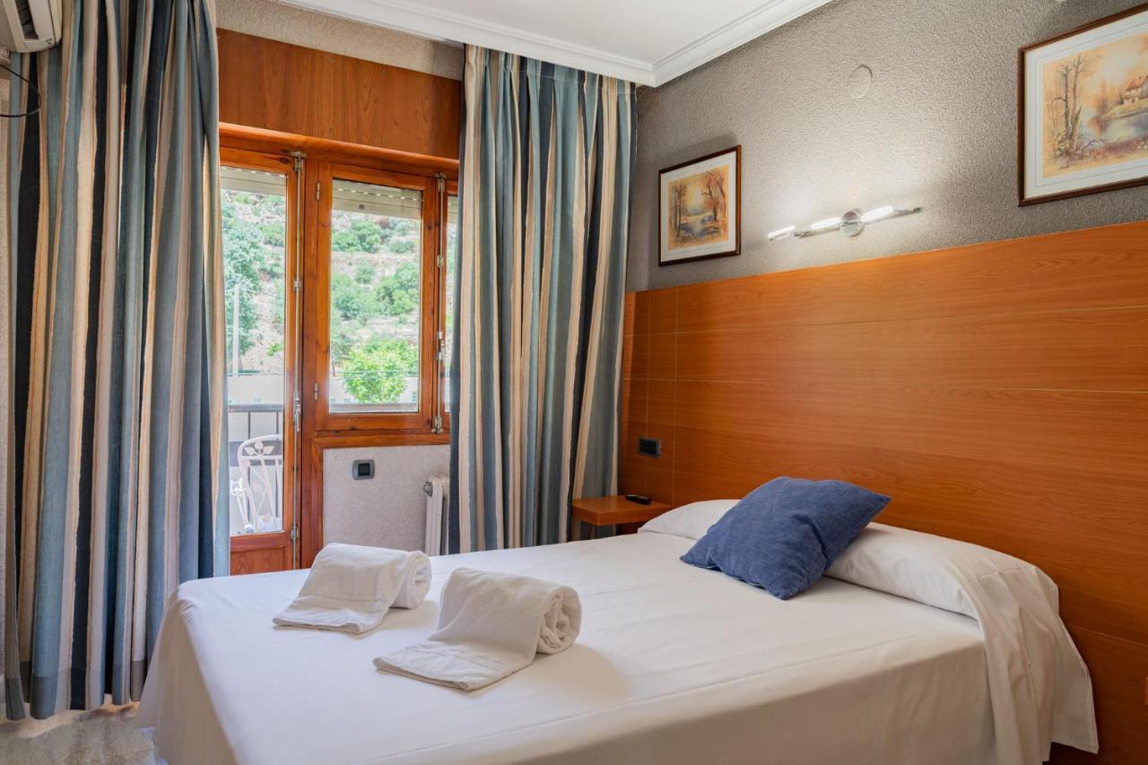 Hotel Restaurante Felipe II (Adults Only) Ayna Ngoại thất bức ảnh