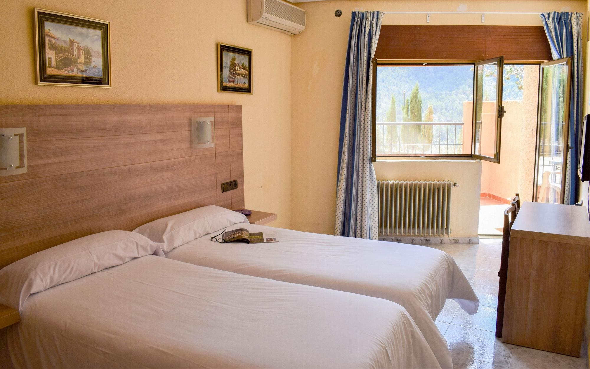 Hotel Restaurante Felipe II (Adults Only) Ayna Ngoại thất bức ảnh